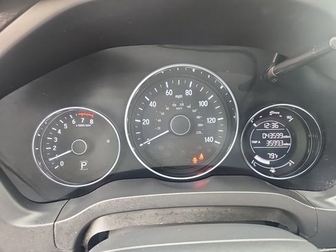 Used 2020 Honda HR-V LX image 17