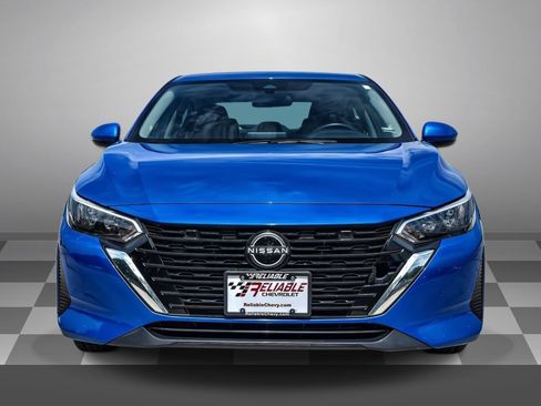 Used 2025 Nissan Sentra SV FWD image 2