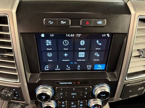 Used 2016 Ford F150 Platinum w/ Equipment Group 701A Luxury AWD/4WD image 8