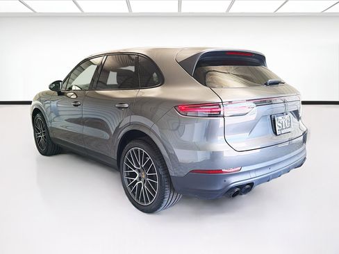 Used 2020 Porsche Cayenne AWD/4WD image 6