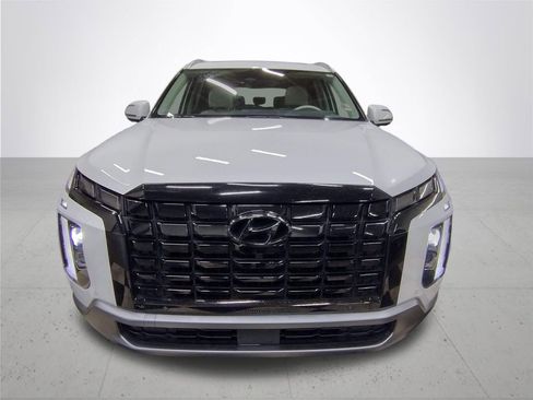 Used 2023 Hyundai Palisade Limited w/ Cargo Package image 3