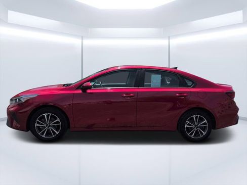 Used 2024 Kia Forte LXS FWD image 6