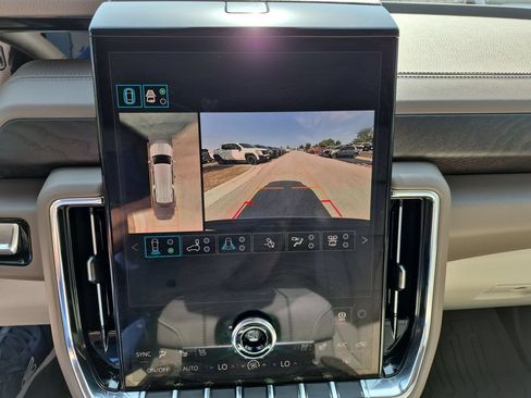 New 2026 GMC Yukon XL Denali w/ Denali Reserve Package AWD/4WD image 24