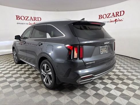 Used 2023 Kia Sorento EX AWD/4WD image 6
