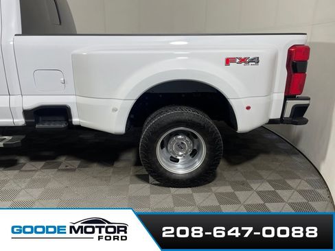 Certified 2024 Ford F350 Lariat AWD/4WD image 5