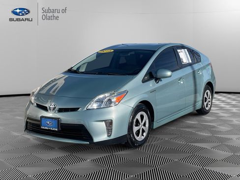 Used 2015 Toyota Prius Four image 12
