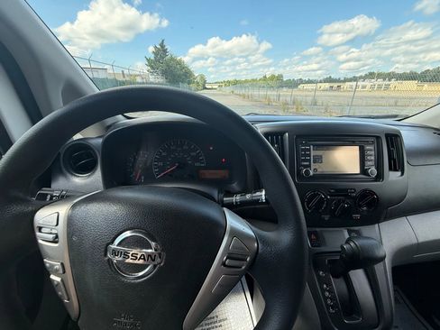 Used 2018 Nissan NV200 SV w/ Navigation Package image 60
