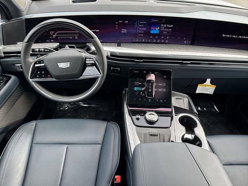 New 2025 Cadillac Escalade IQ Sport 2 image 15