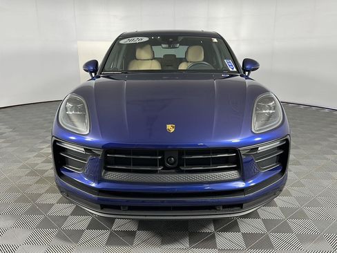 Used 2026 Porsche Macan Turbo AWD/4WD image 3