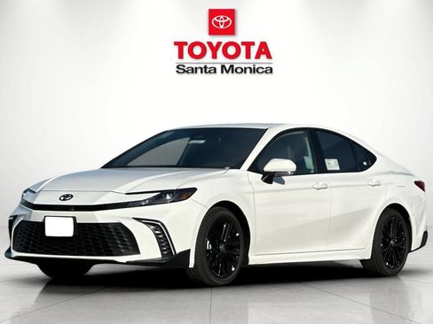 New 2026 Toyota Camry SE FWD image 6