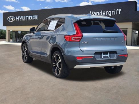 Used 2021 Volvo XC40 T4 Inscription w/ Advanced Package FWD image 3