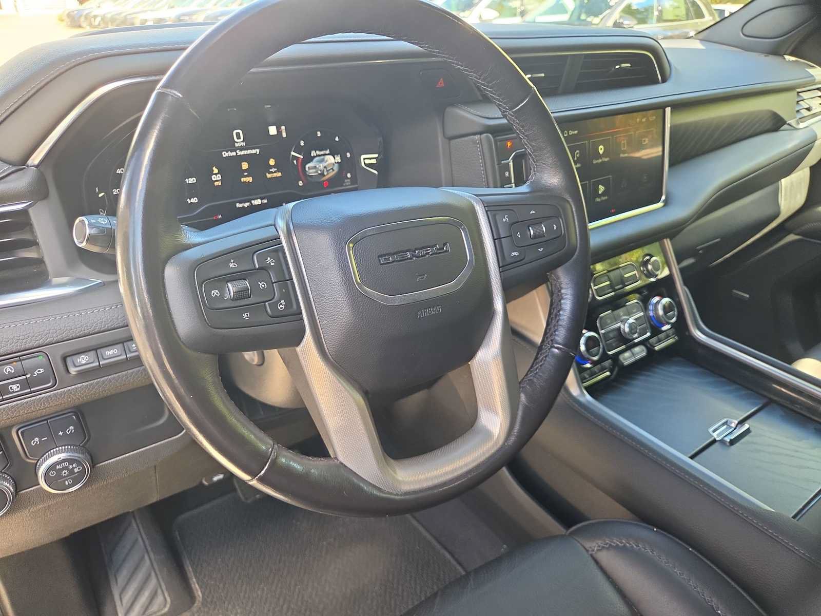 Used 2022 GMC Yukon Denali AWD/4WD image 11