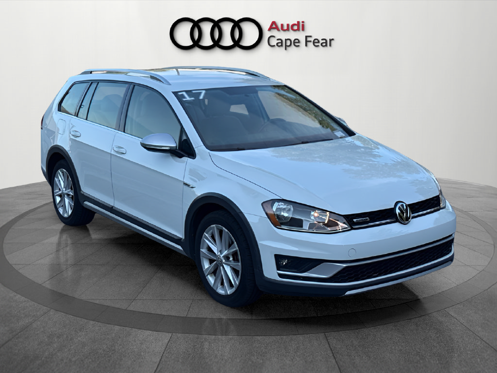Used 2017 Volkswagen Golf Alltrack AWD/4WD image 9
