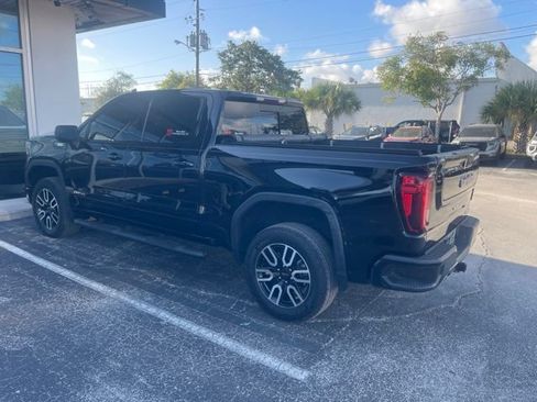 Used 2022 GMC Sierra 1500 AT4 w/ AT4 Preferred Package AWD/4WD image 7