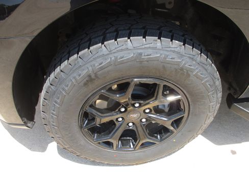 Used 2023 Ford Expedition Timberline image 3