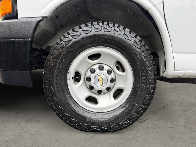 Used 2023 Chevrolet Express 3500 LS w/ Cold Climate Package RWD image 9