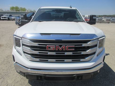 New 2026 GMC Sierra 1500 SLE w/ Max Trailering Package AWD/4WD image 12