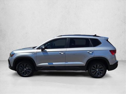 Used 2024 Volkswagen Taos S FWD image 9