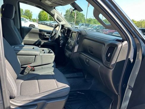 Used 2019 Chevrolet Silverado 1500 Custom w/ Custom Value Package AWD/4WD image 29