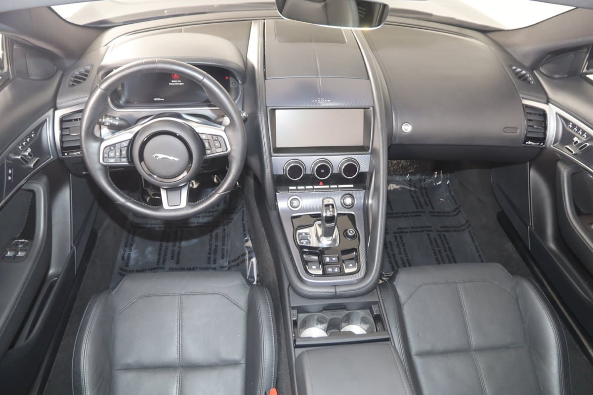 Used 2024 Jaguar F-TYPE R-Dynamic RWD image 30