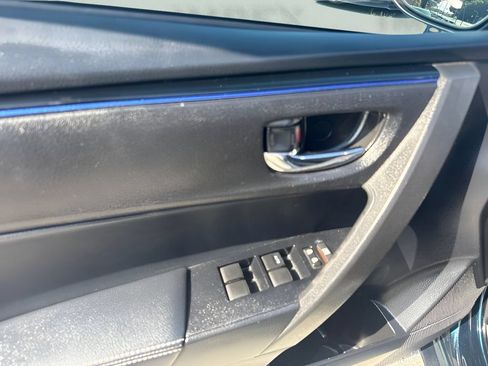 Used 2017 Toyota Corolla SE w/ Protection Package FWD image 20