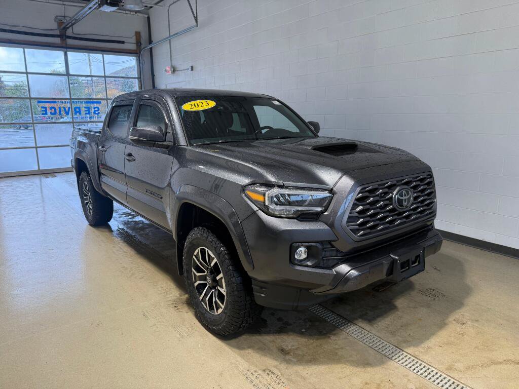 Certified 2023 Toyota Tacoma TRD Sport w/ Black Out Package (TMS) AWD/4WD image 8