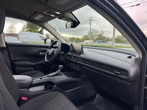 Used 2024 Honda HR-V LX image 25