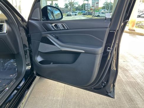 Used 2024 BMW X5 sDrive40i w/ M Sport Package image 28