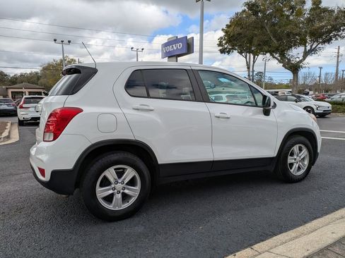 Used 2020 Chevrolet Trax LS w/ Tint and Cruise Package image 6