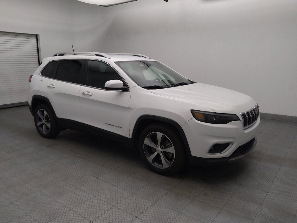 Used 2019 Jeep Cherokee Limited FWD image 11