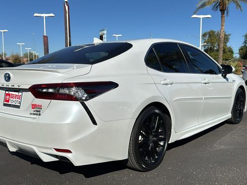 Used 2021 Toyota Camry XSE image 7