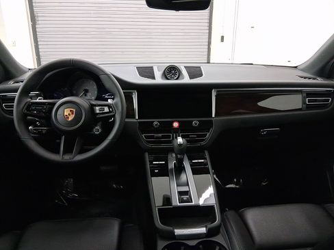 Used 2026 Porsche Macan S AWD/4WD image 13