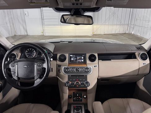 Used 2016 Land Rover LR4 HSE AWD/4WD image 22