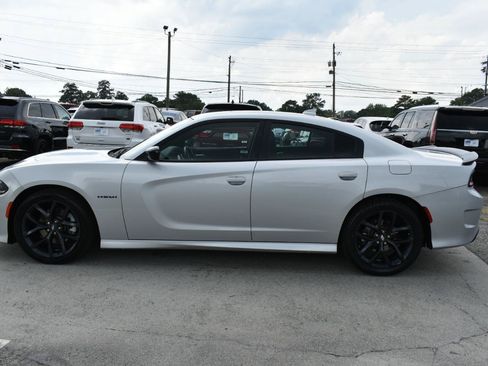 Used 2021 Dodge Charger R/T w/ Harman/Kardon Audio Group RWD image 9