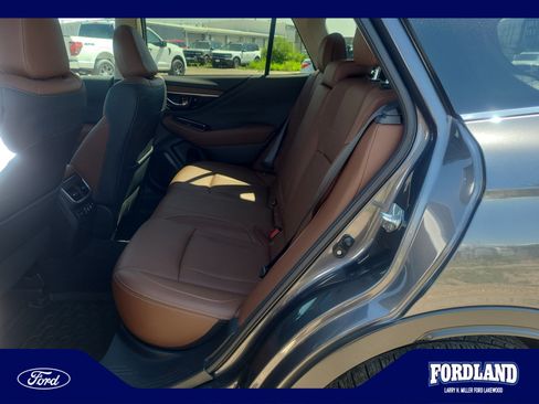 Used 2022 Subaru Outback Touring XT AWD/4WD image 17