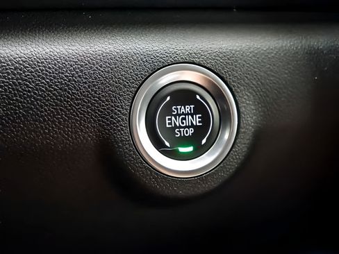 Used 2025 GMC Terrain Elevation FWD image 16