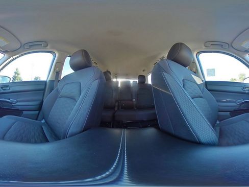 Used 2025 Nissan Pathfinder SV AWD/4WD image 45