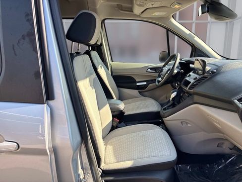 Used 2022 Ford Transit Connect XLT FWD image 18