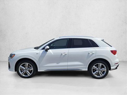 Used 2021 Audi Q3 2.0T Premium w/ Convenience Package AWD/4WD image 8