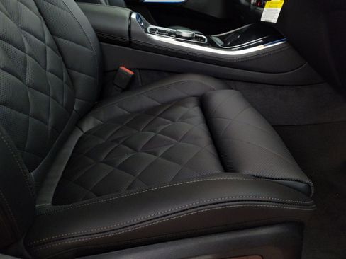 New 2026 BMW X5 xDrive50e w/ M Sport Package image 28