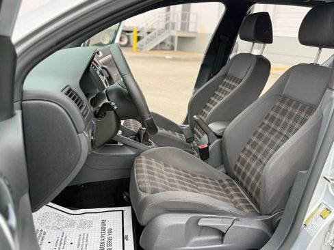 Used 2008 Volkswagen GTI 4-Door image 17