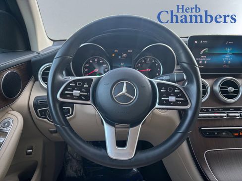 Used 2022 Mercedes-Benz GLC 300 4MATIC image 18