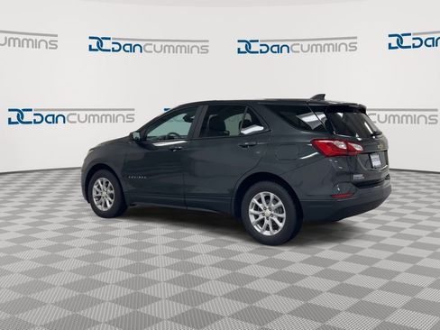 Used 2020 Chevrolet Equinox LS w/ LS Convenience Package FWD image 6