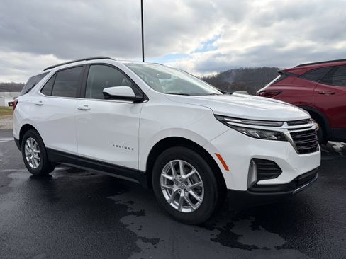 Used 2024 Chevrolet Equinox LT w/ LPO, Floor Liner Package image 3