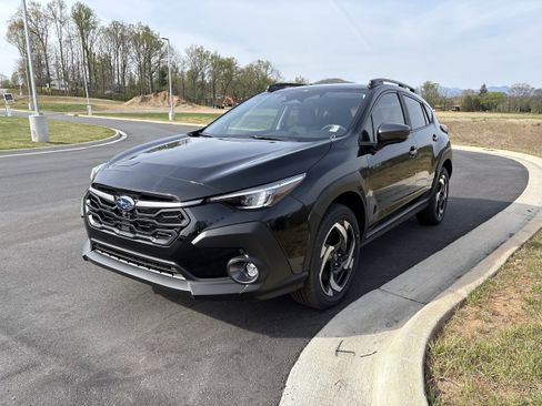 New 2026 Subaru Crosstrek 2.5i Limited w/ Crosstrek Mirror Package AWD/4WD image 3