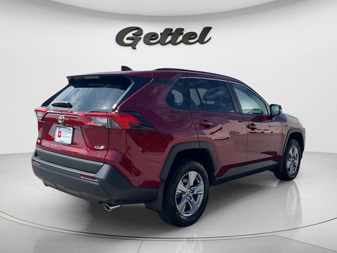 Used 2025 Toyota RAV4 XLE w/ Convenience Package FWD image 5