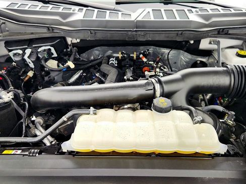 Used 2025 Ford F150 Lariat w/ Equipment Group 502A High AWD/4WD image 27