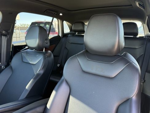 Used 2021 Volkswagen ID.4 Pro S w/ Gradient Package image 13