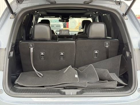 Used 2025 Honda Pilot TrailSport image 36