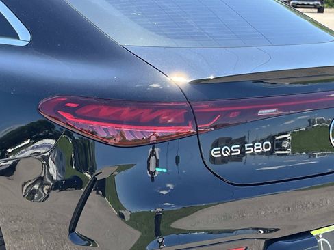 Certified 2023 Mercedes-Benz EQS 580 4MATIC Sedan image 10